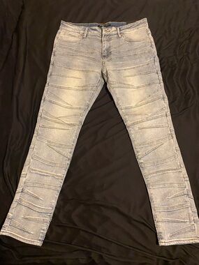 Slim Men’s Jeans in Light Gray Wash